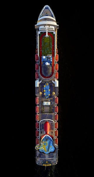 Illustration for article titled These Mega-Cruise Ships Look Like Small Cities From the AirÂ